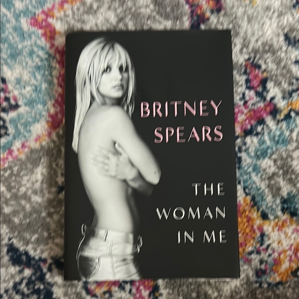 Britney Spears Book The woman in me